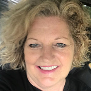 Meet your Posher, Tonia